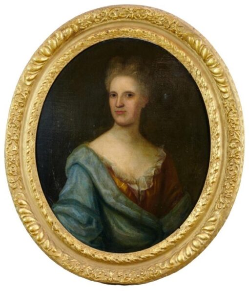 Fine 1700 - 1799 English Aristocratic Portrait of a Lady Oval Canvas Gilt Frame